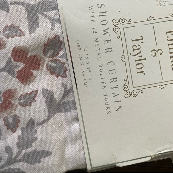 Emma & Taylor shower curtain with hooks - Picture 5 of 5